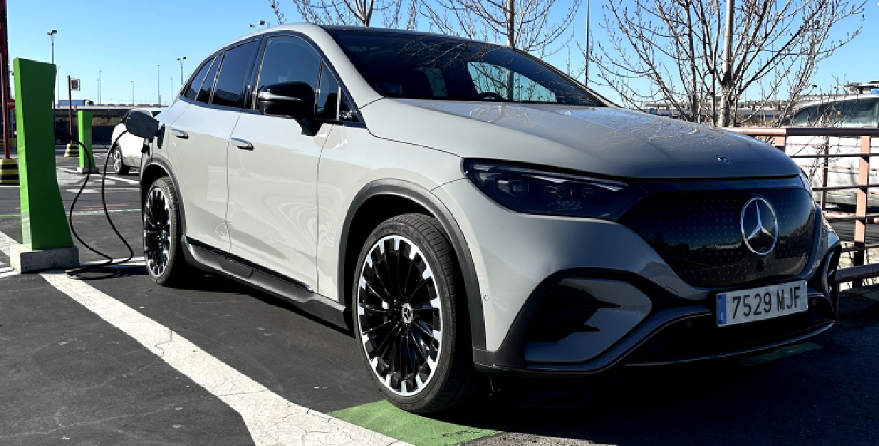 El Nuevo EQE SUV de Mercedes: Innovación Eléctrica al Alcance de tu Mano
