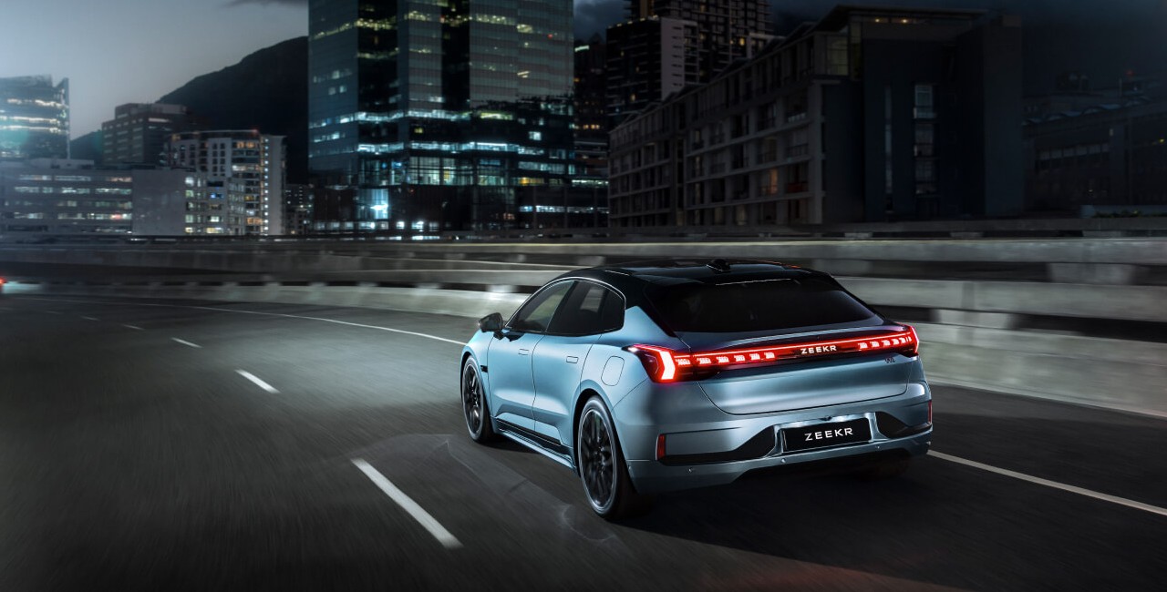 Descubre el ZEEKR 001: Innovación y Potencia en Movilidad Eléctrica