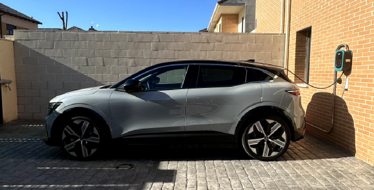 Descubre el Renault Megane E-TECH Electric: Innovación y Funcionalidad en un Coche Eléctrico