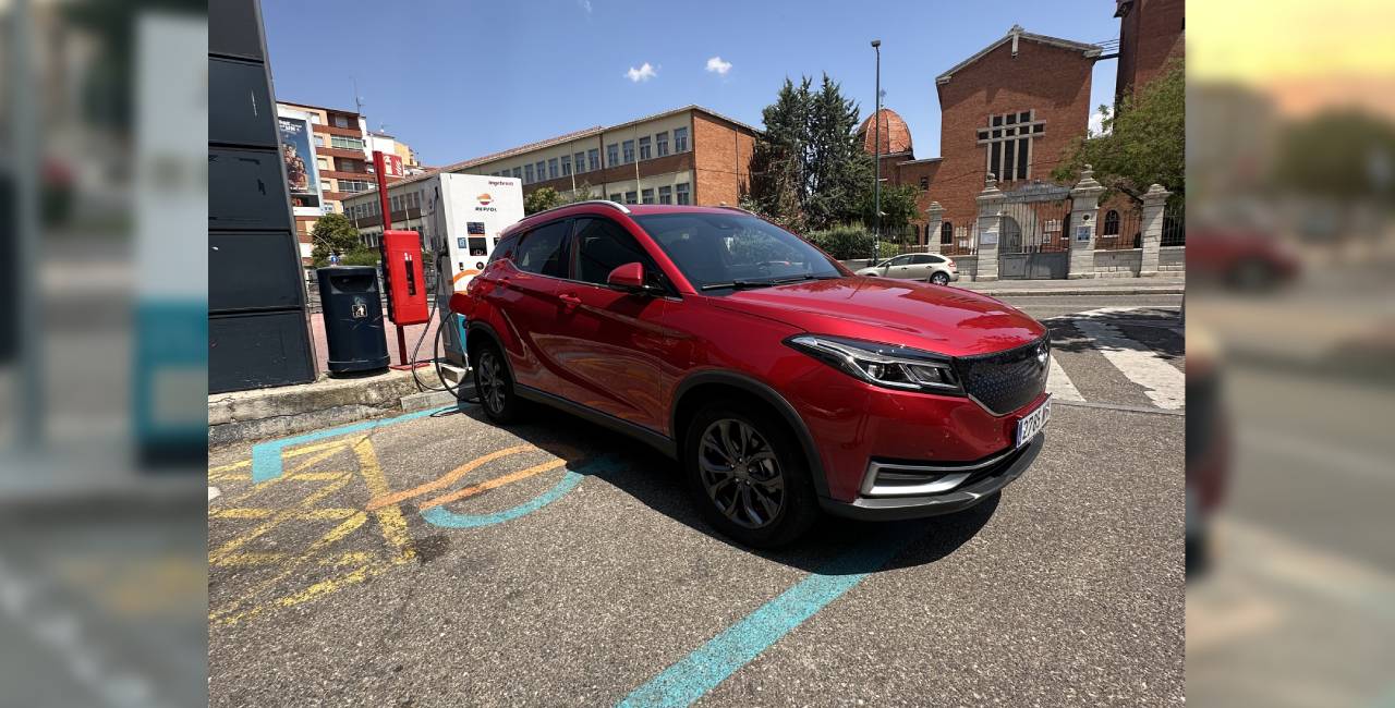 Seres 3: ¿El SUV eléctrico ideal o un desafío en viajes largos?