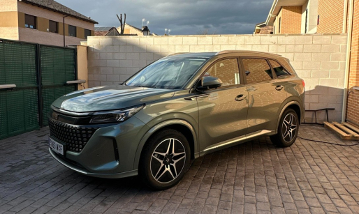 DFSK E5: El SUV Híbrido Enchufable de 7 Plazas más Asequible del Mercado